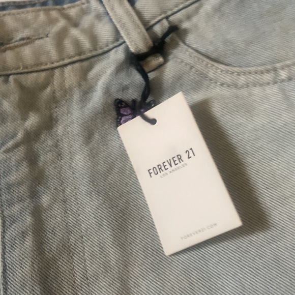 Forever 21 100 percent butterfly jean shorts - Picture 3 of 7